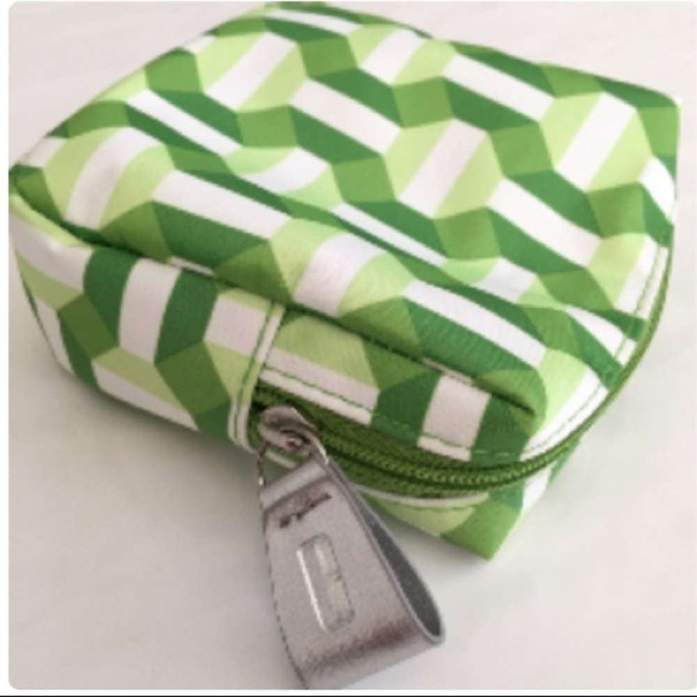 Clinique Small Pouch